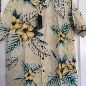 Quiksilver waterman Men's Tropical Floral  button up Shirt size medium